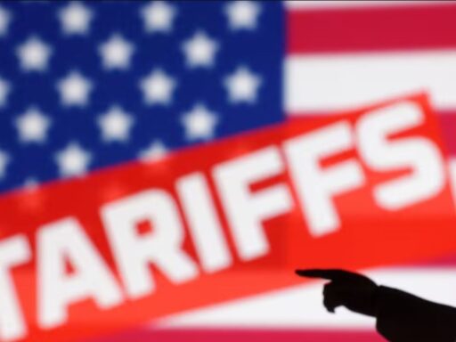 Us credit rating remains weak despite new tariffs